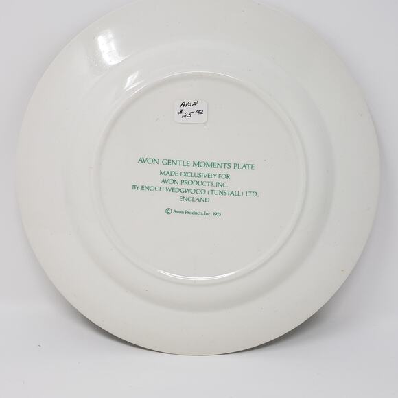 1975 Avon Gently Moments Goose + Gosling Gold-Trimmed Christmas Plate - Picture 3 of 6